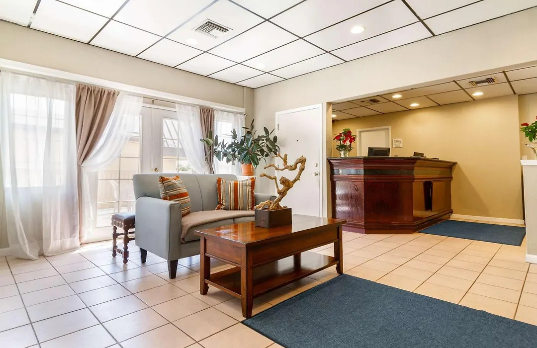 Auburn House Hotel-1