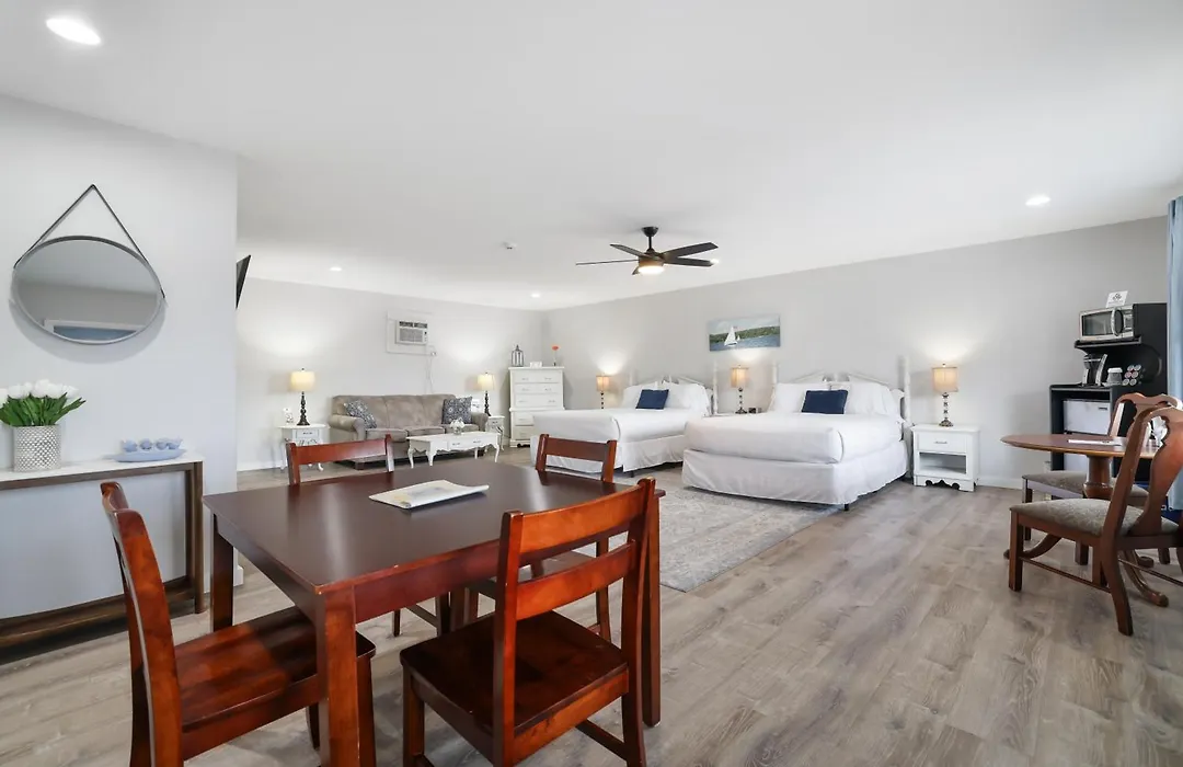 East Shore Lodging-1