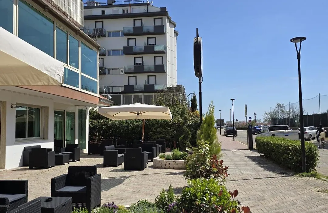 Hotel Helios Beach-1