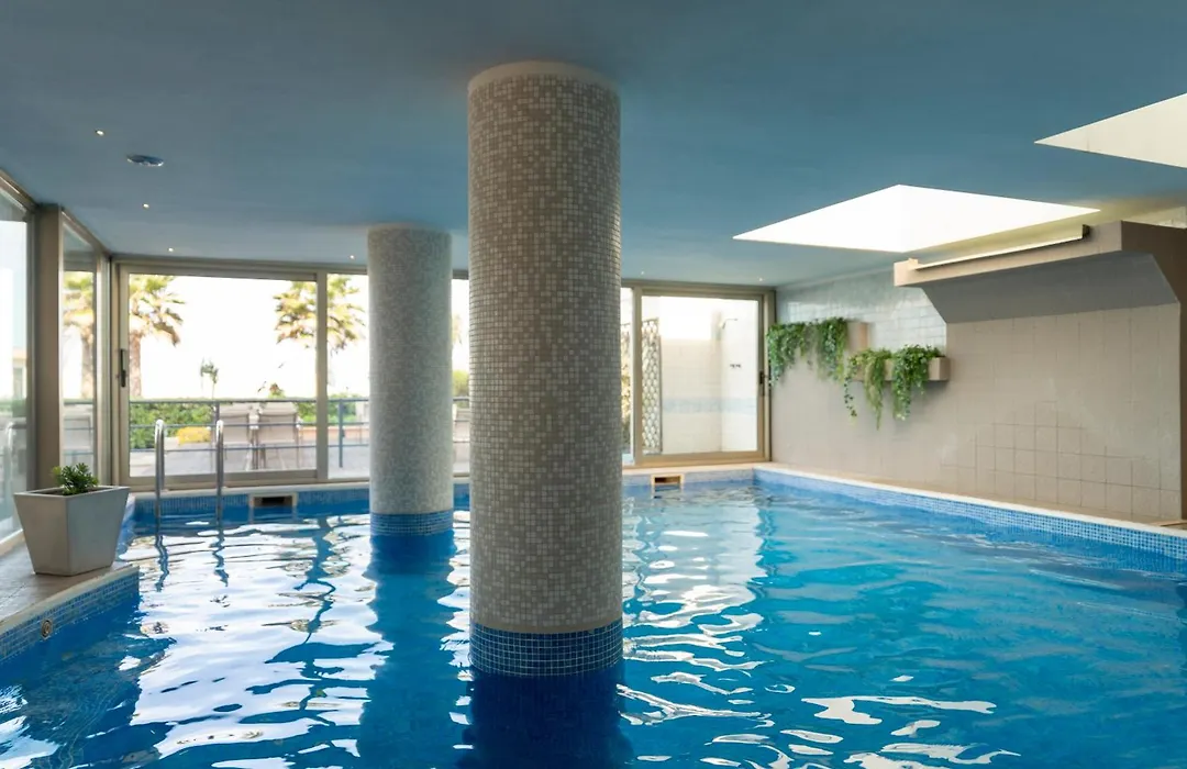 Hotel Mondial-1