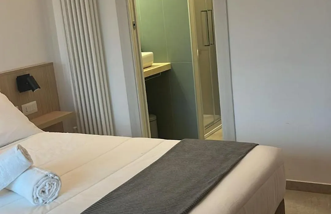 Fazio Rooms Roma-1