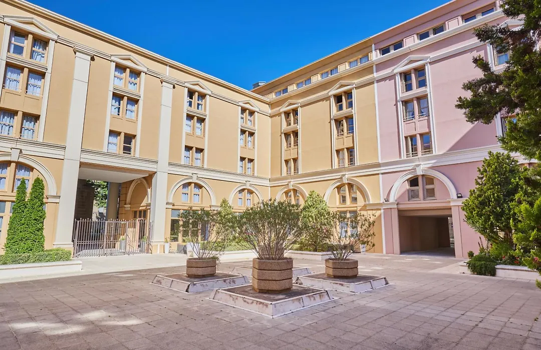Appart Hotel Odalys City Aix en Provence Centre Palais des Congrès-1