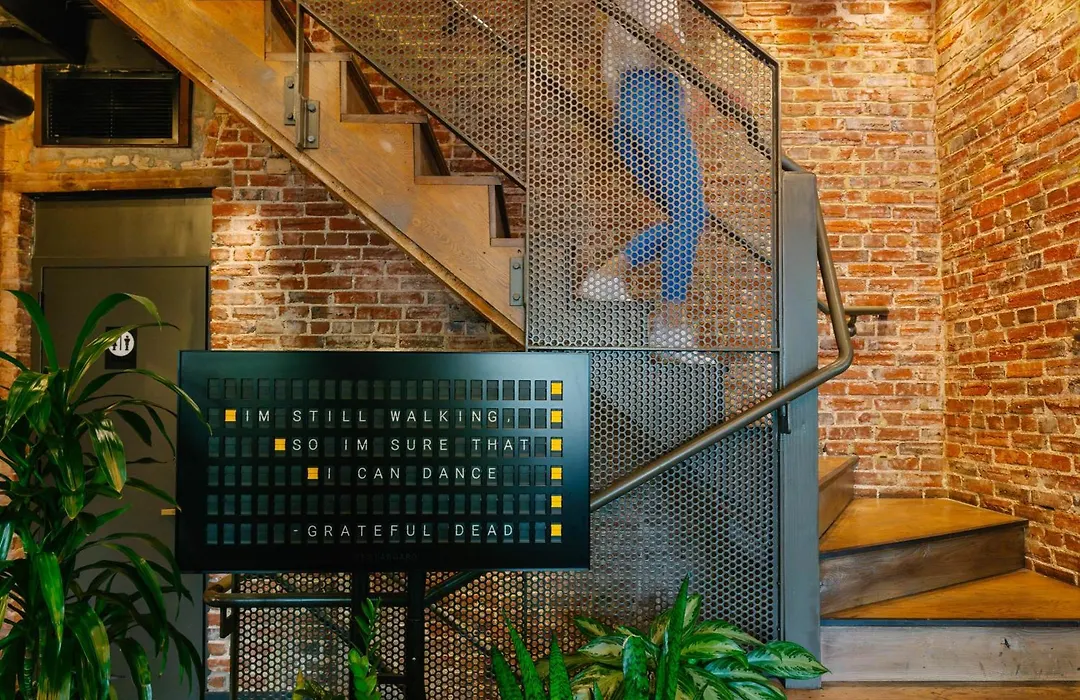 Hotel Hive-1