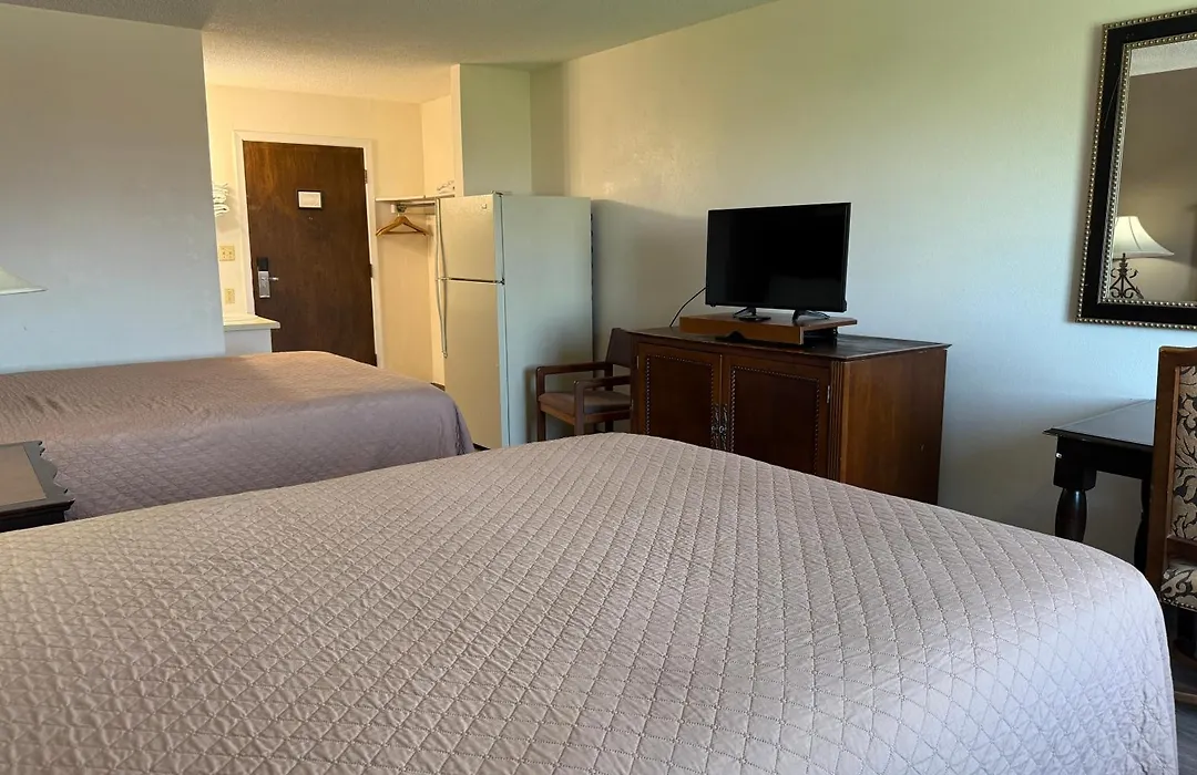 Island Inn-1