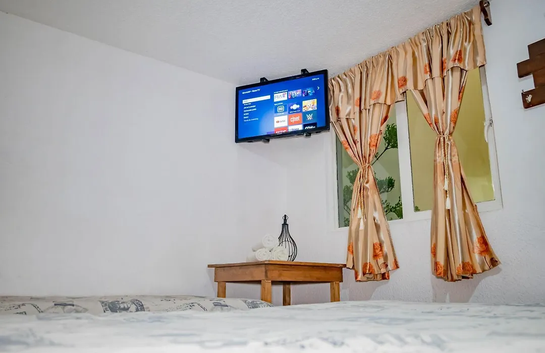 Hostal Makea Pachuca-1
