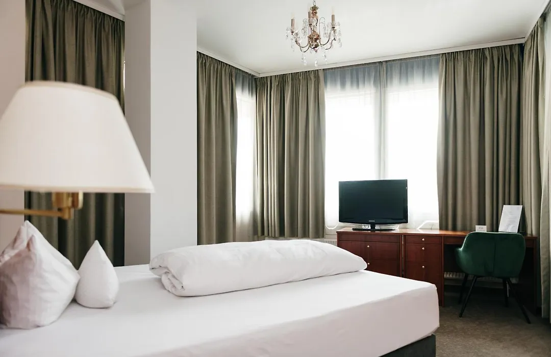 Ross Hotel Naehe Messe Stuttgart-1