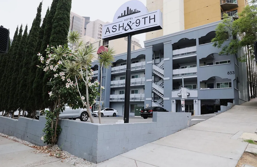 Hotel Ash&9Th-1