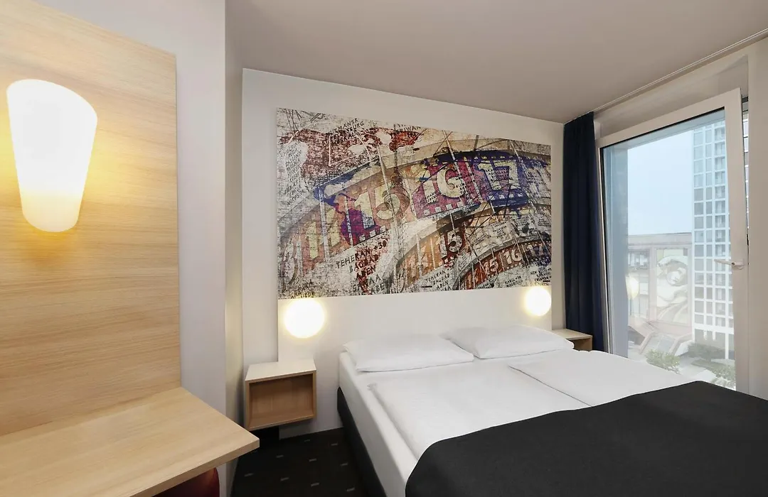 B&B Hotel Berlin-Alexanderplatz-1