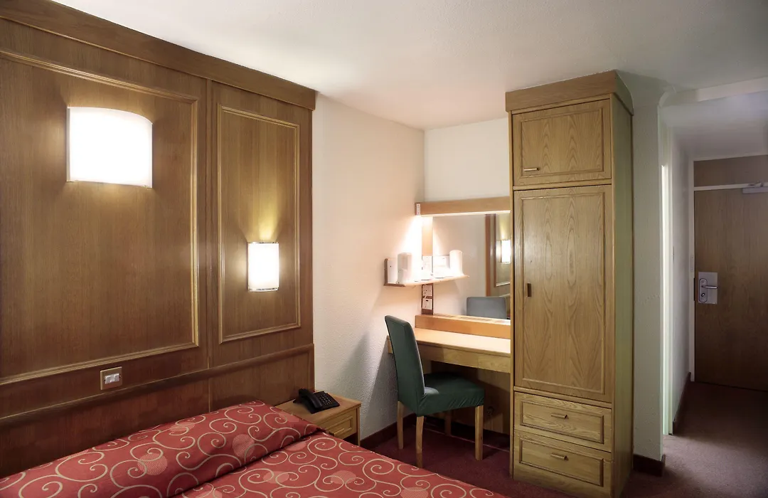 Stg Hotel Oxford Street - Formerly St Giles London Hotel-1