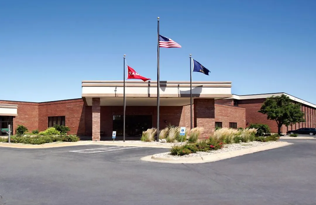 Salina Ambassador Hotel & Conference Center-1
