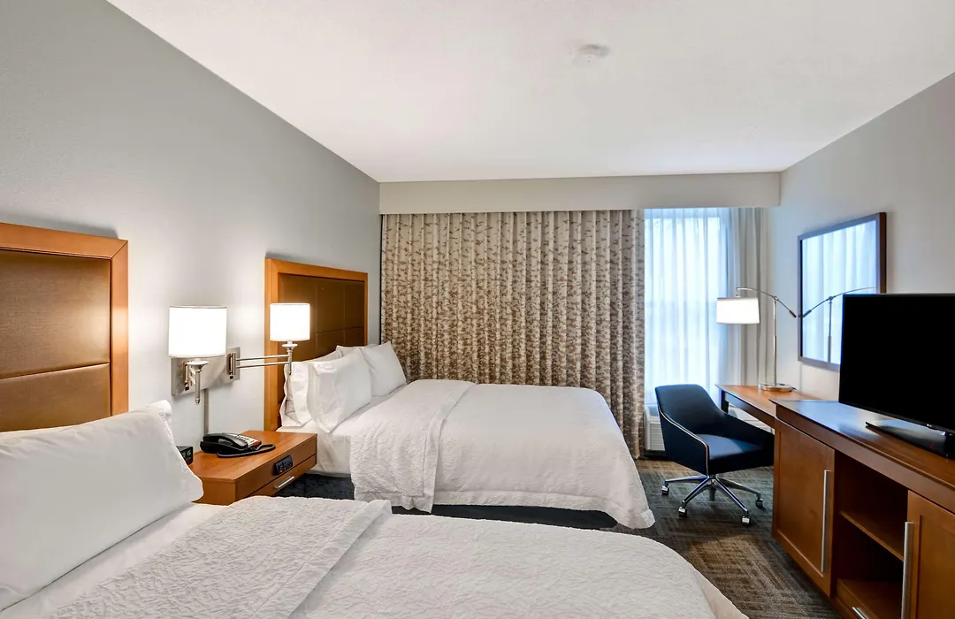Hampton Inn State College-1