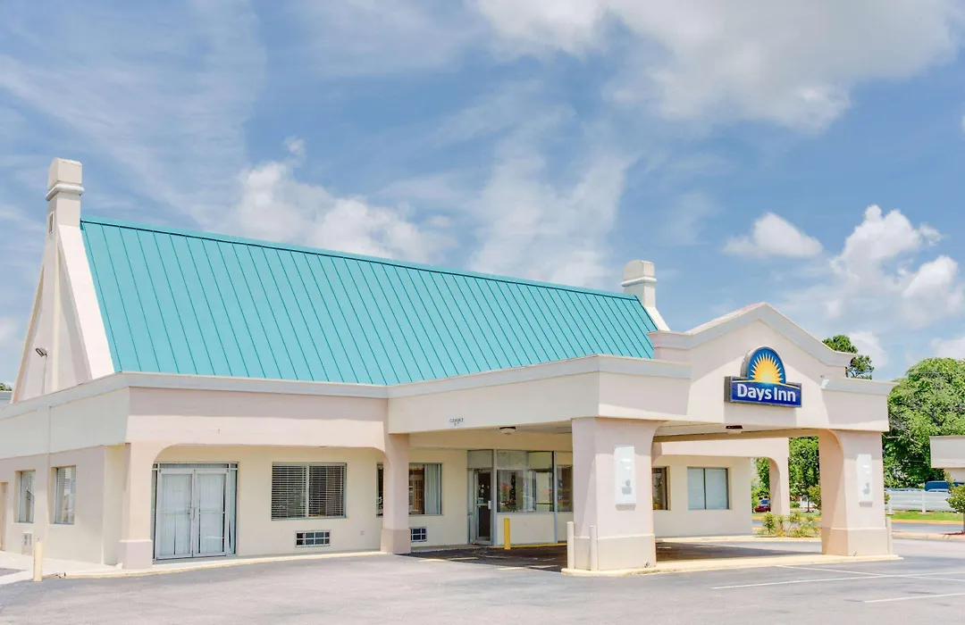 Days Inn By Wyndham Chester-1