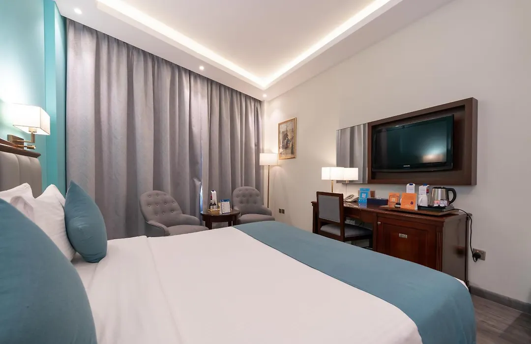 Howard Johnson Bur Dubai-1