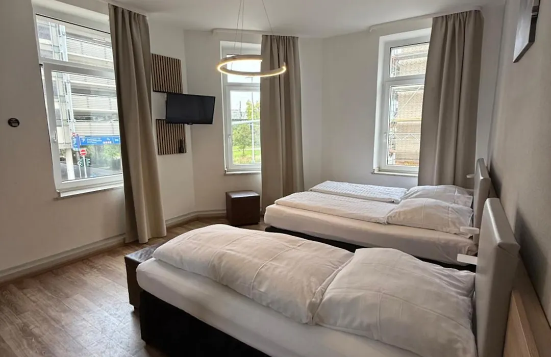 Central Hotel Duisburg-1