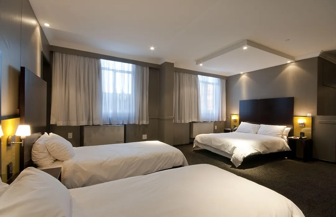 Manhattan Hotel-1
