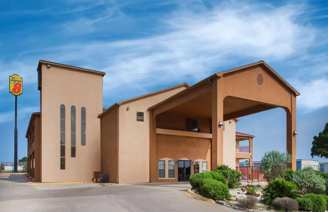 Super 8 By Wyndham Bastrop Tx-1
