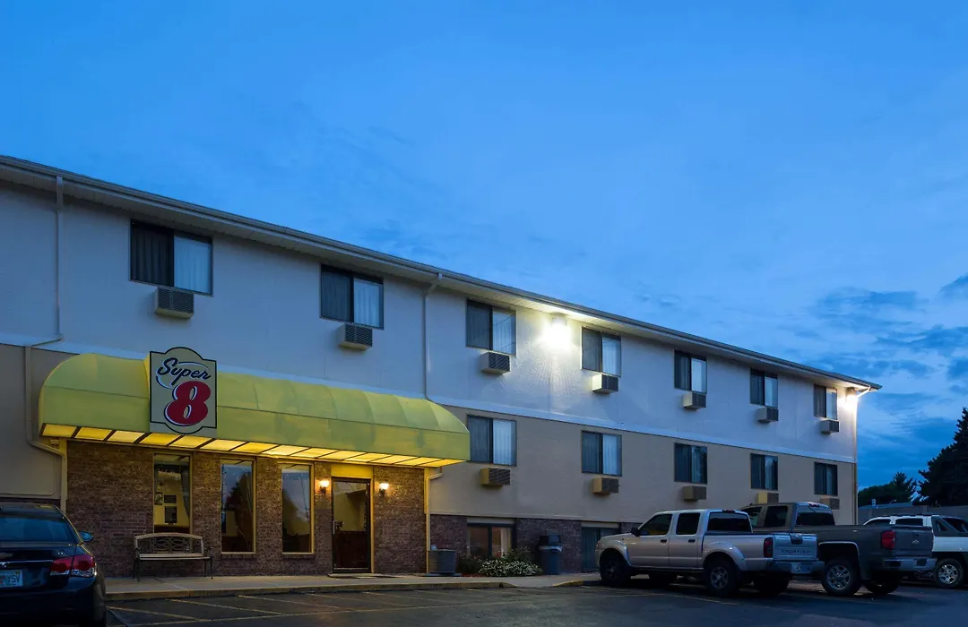 Super 8 By Wyndham Omaha Ne-1