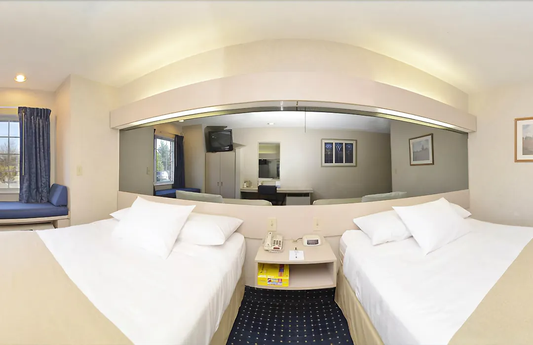 Microtel Inn & Suites By Wyndham Philadelphia Airport-1