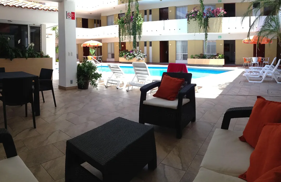 Hotel Azteca Inn-1