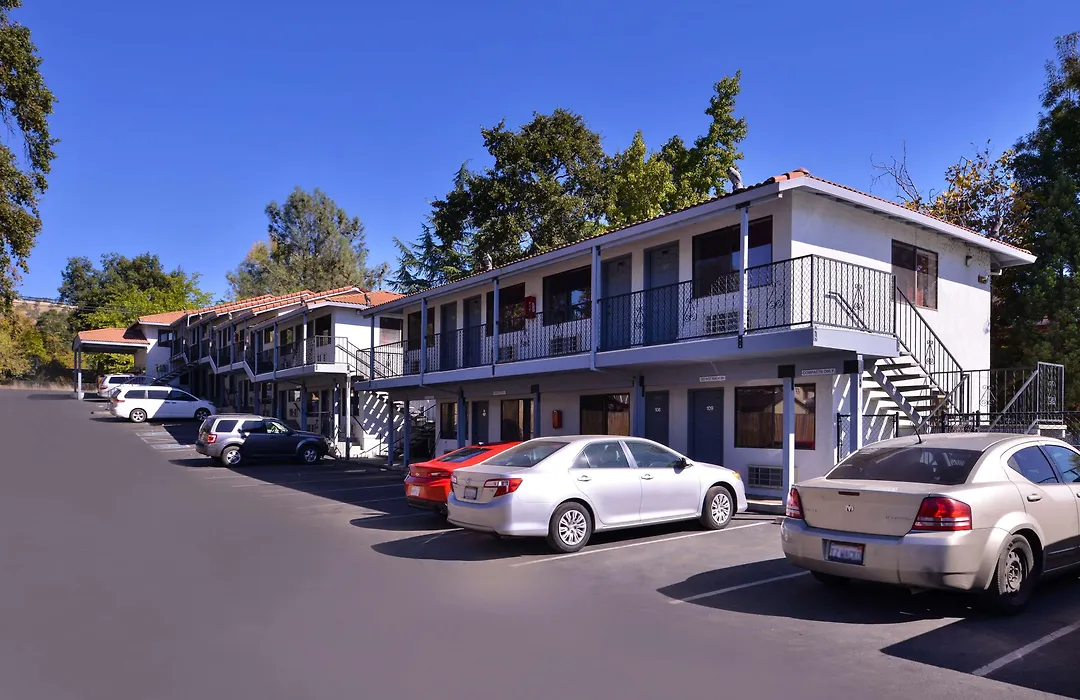 Americas Best Value Inn And Suites Clearlake-1