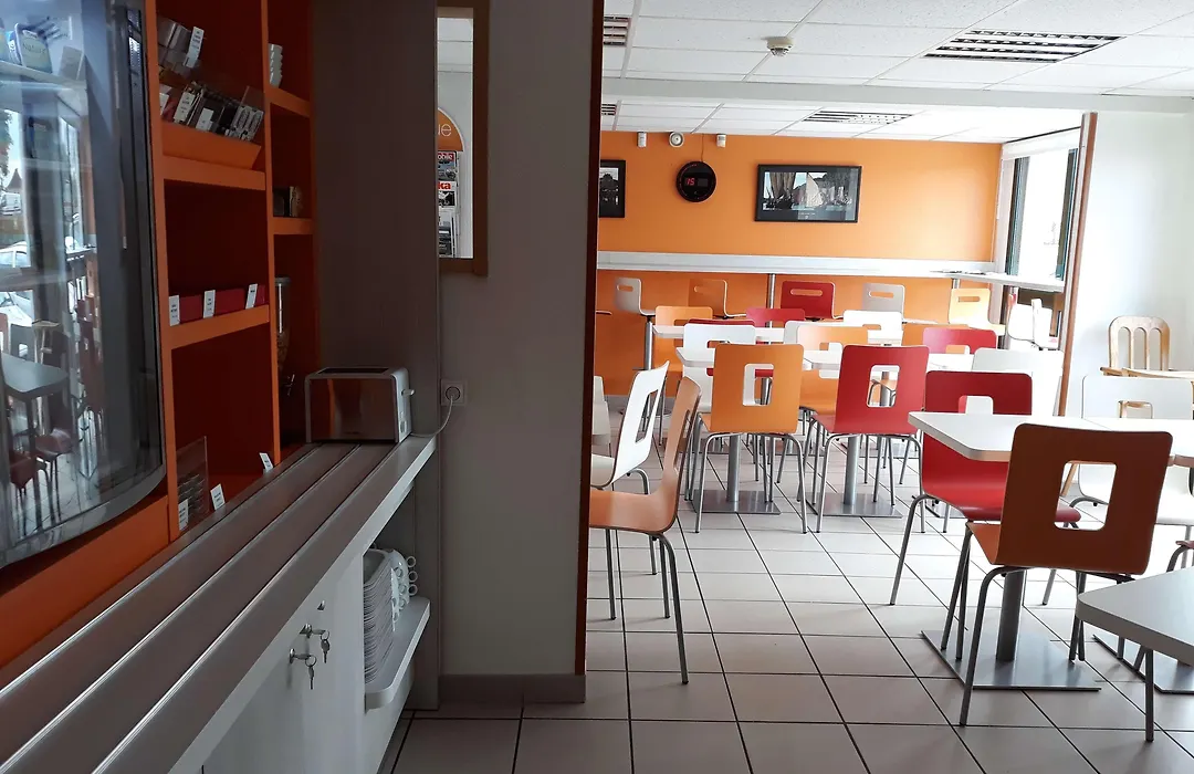 Premiere Classe Orleans Ouest - La Chapelle St Mesmin-1