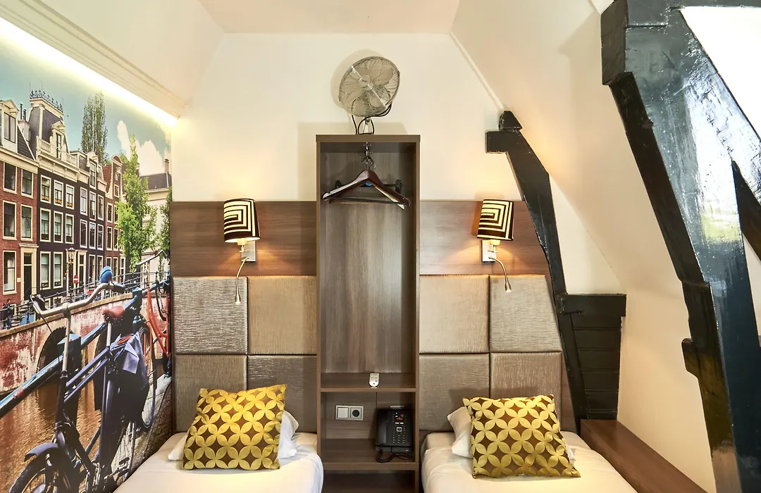 The Townhouse Hotel-1