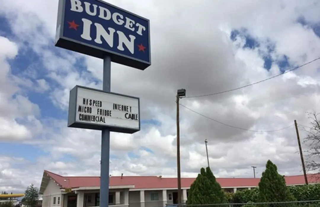 Budget Inn-1