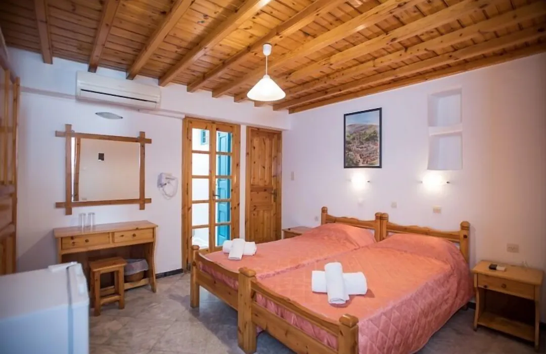 Florance Apartments-1