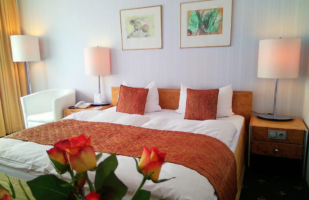 Alexa Hotel-1