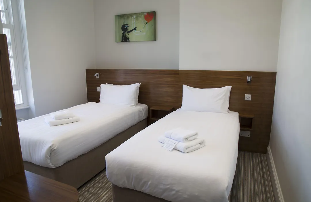 Chelsea Guest House-1