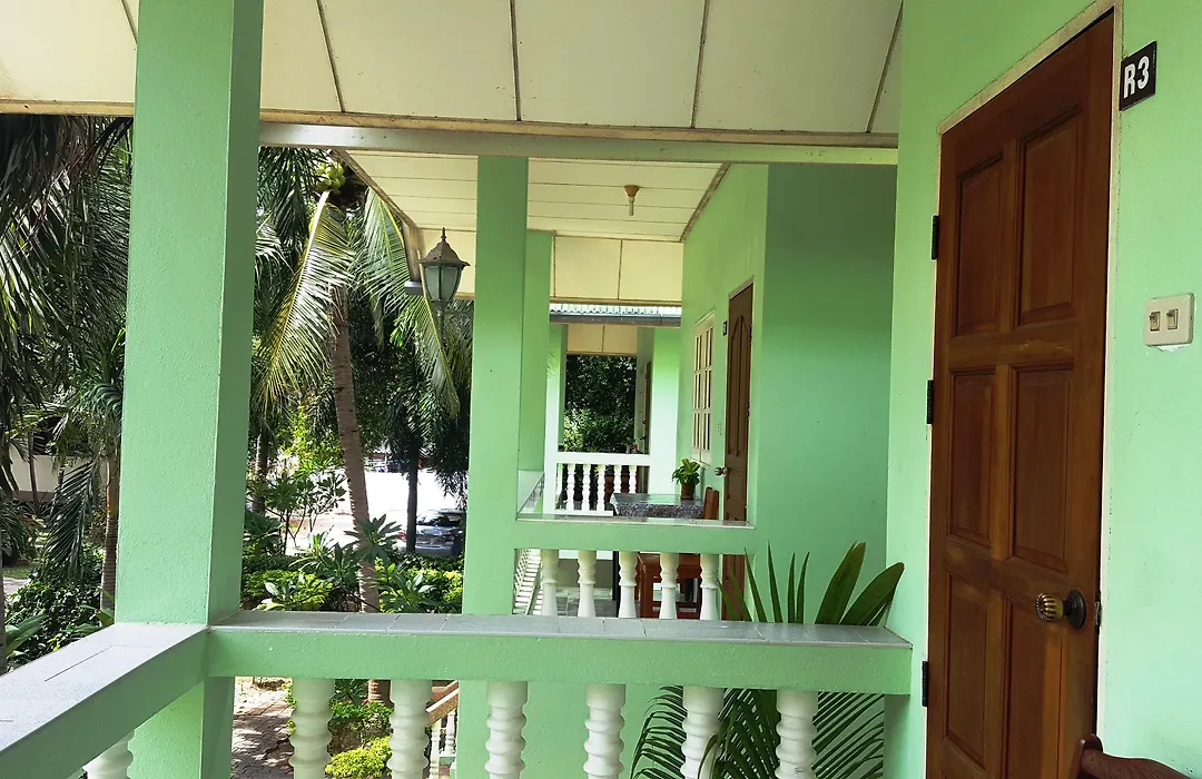 Rattana Guesthouse & Bungalow-1