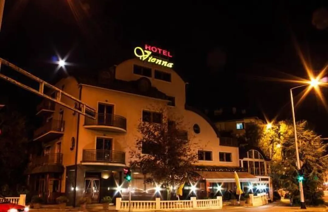 Hotel Vienna-1