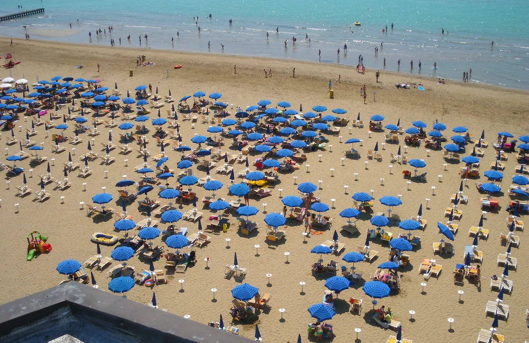 Hotel Villa Dina-1