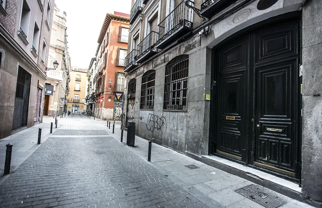 Hola Rooms-1
