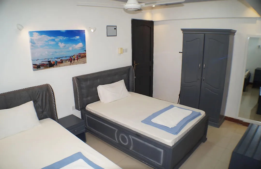 Econo Lodge-1