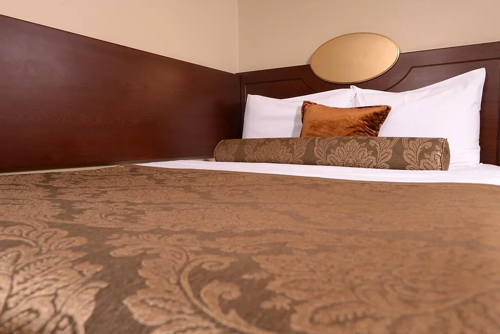 Nobel Hotel-1
