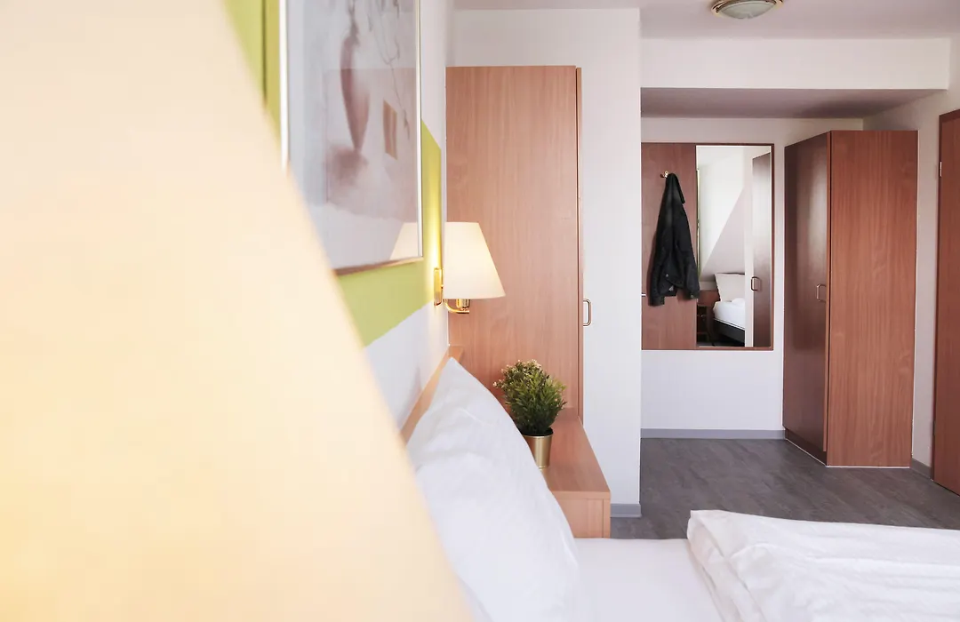 bp24 Hotel Aachen-1