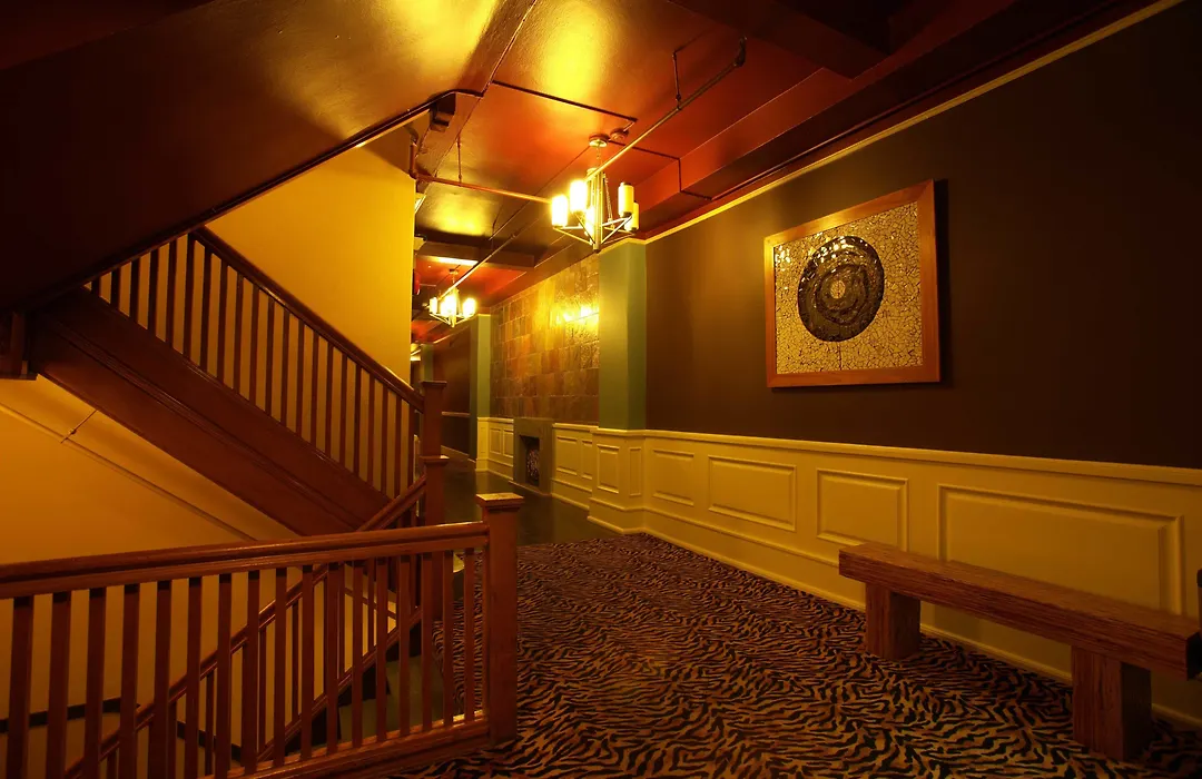 Moore Hotel-1