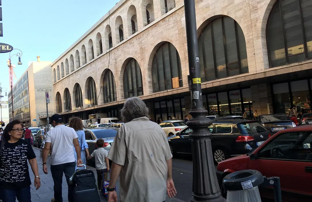 Hi Termini-1