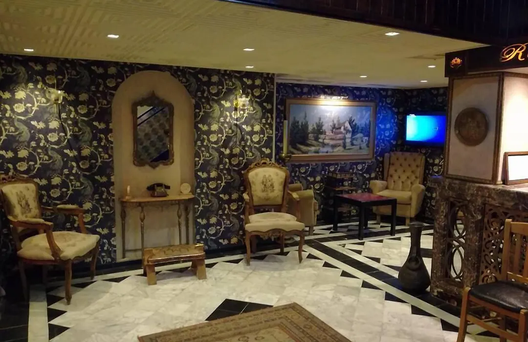 Hotel Regina-1
