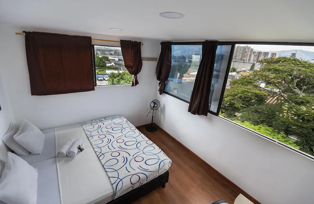 Poblado Guest House-1