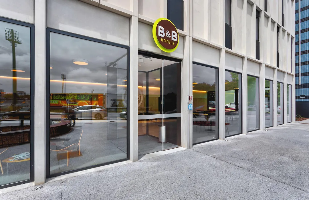 B&B HOTEL Famalicão-1