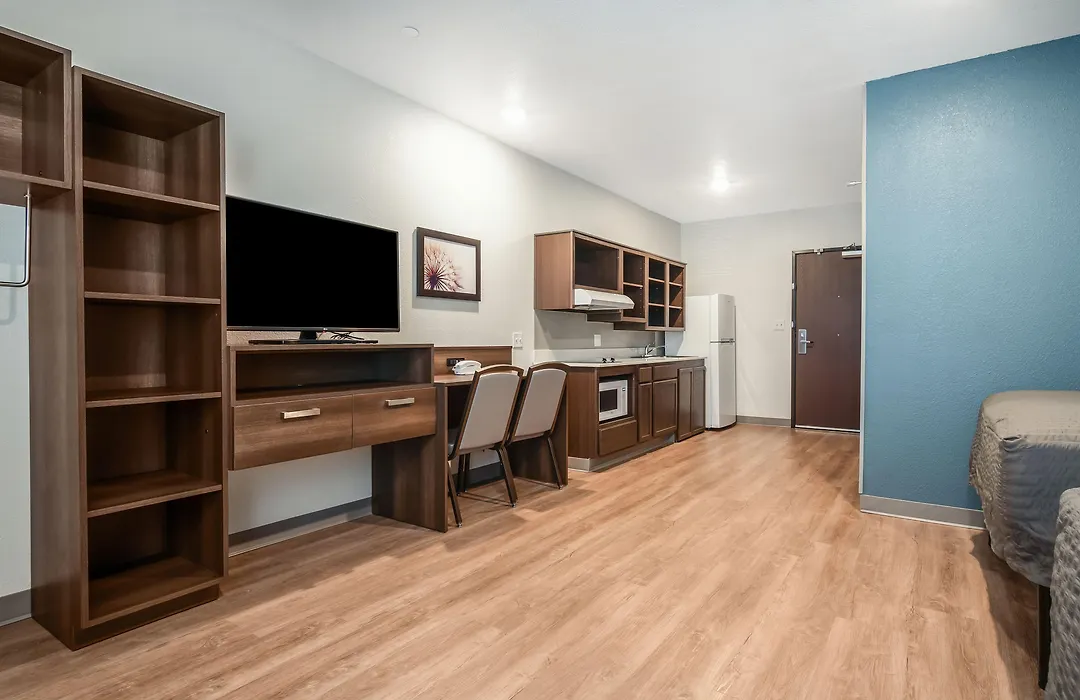 Woodspring Suites Miramar-1