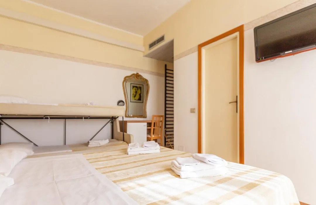 Hotel Parco Fellini-1