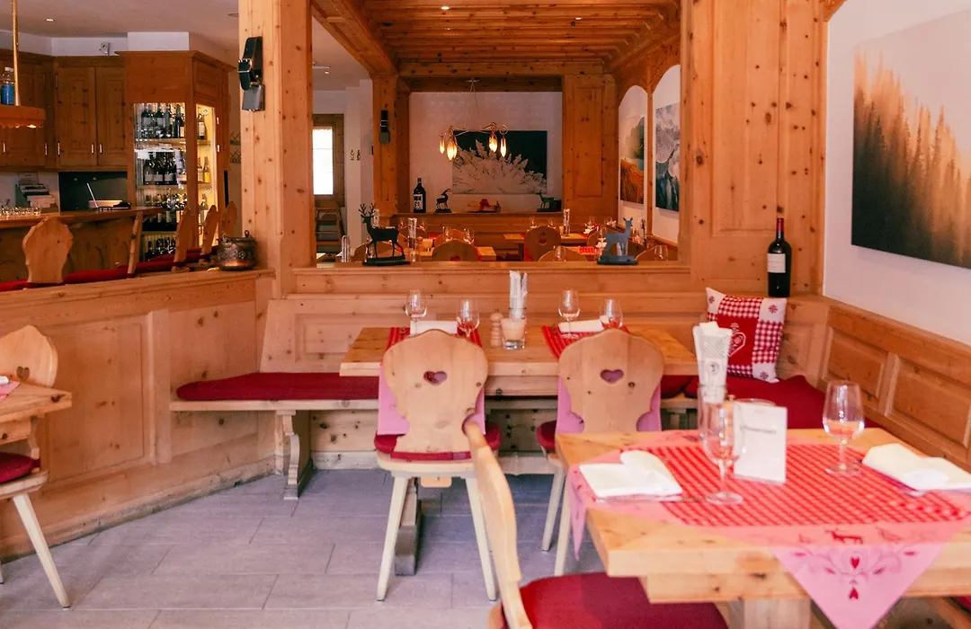 Hotel Corvatsch - Web Check-in-1