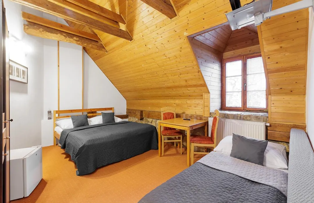 Hotel Bella-1