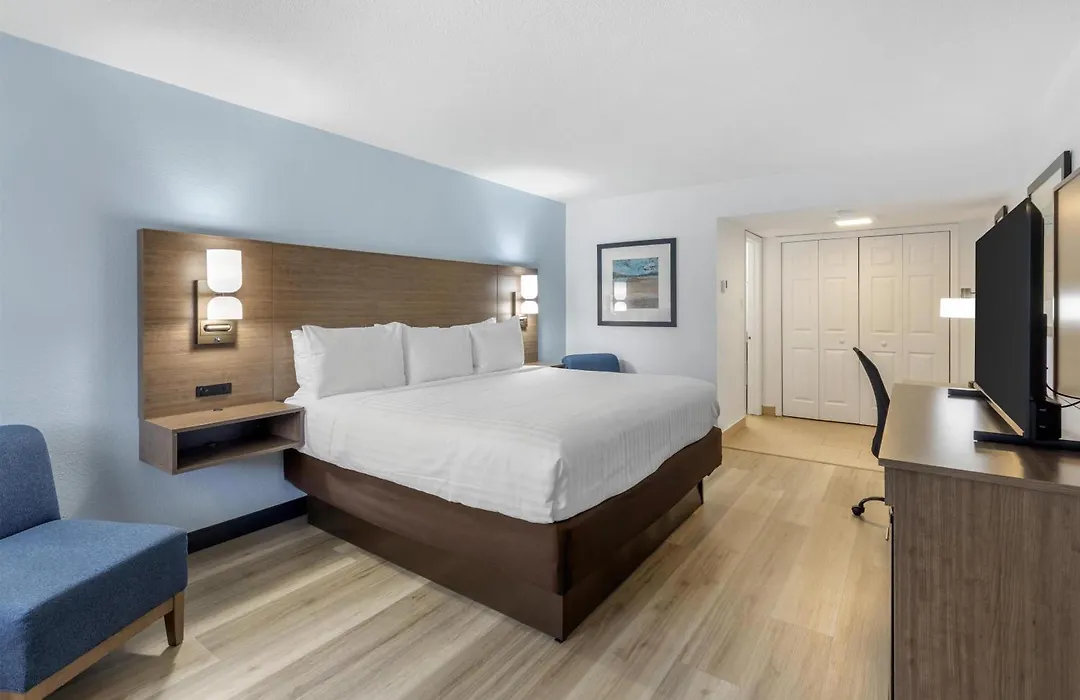 Best Western Palm Beach Lakes-1
