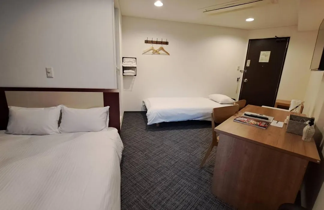 Grampus Inn Osaka Namba-1