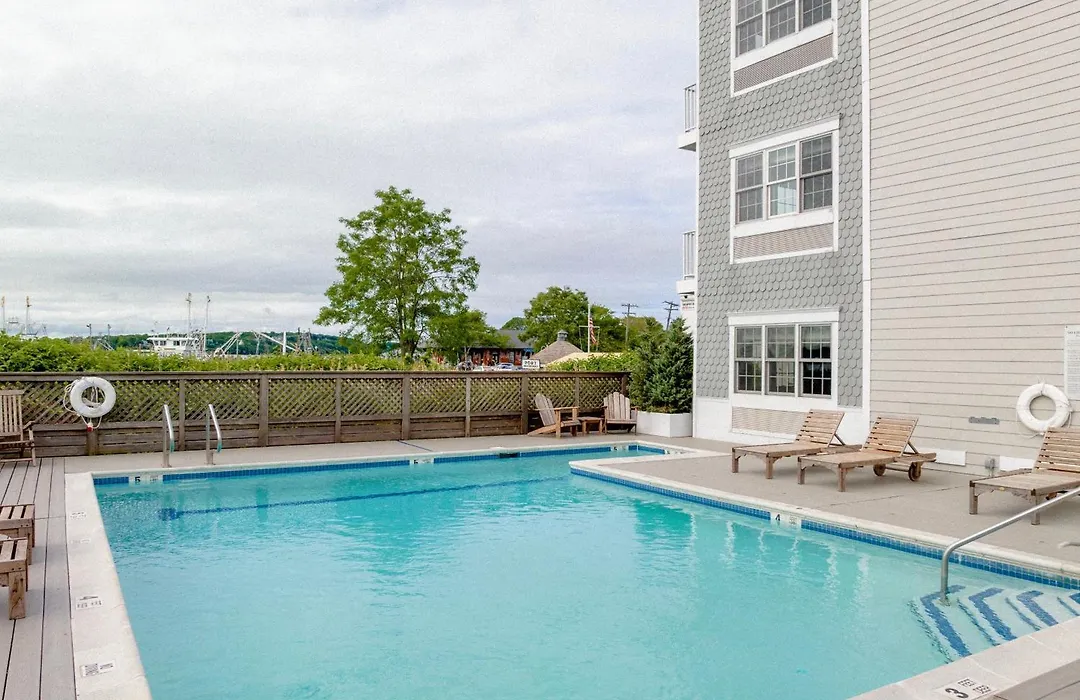 The Harbor Front Inn-1