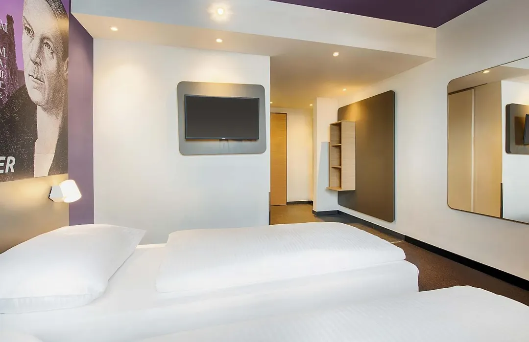 B&B Hotel Augsburg-West-1